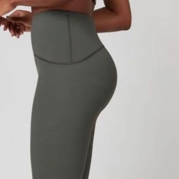 Spanx Booty Boost skinny Flare High Rise Yoga Pants Dark Palm 50243R  XS NWT - Picture 7 of 10